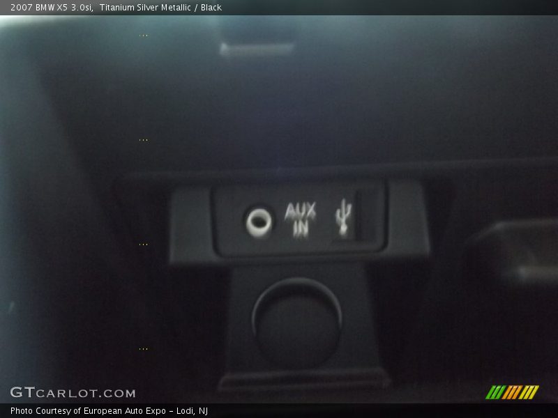 Titanium Silver Metallic / Black 2007 BMW X5 3.0si