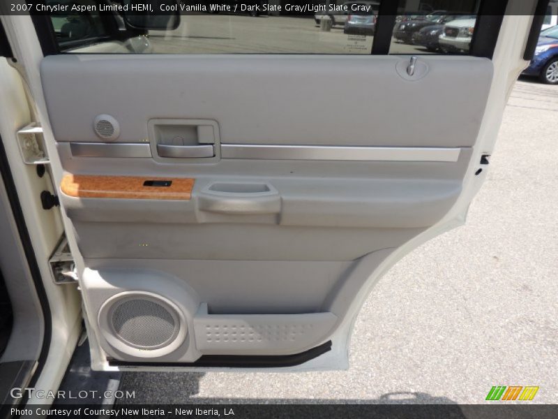 Cool Vanilla White / Dark Slate Gray/Light Slate Gray 2007 Chrysler Aspen Limited HEMI
