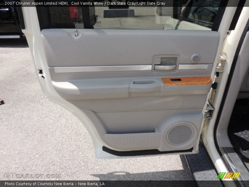 Cool Vanilla White / Dark Slate Gray/Light Slate Gray 2007 Chrysler Aspen Limited HEMI