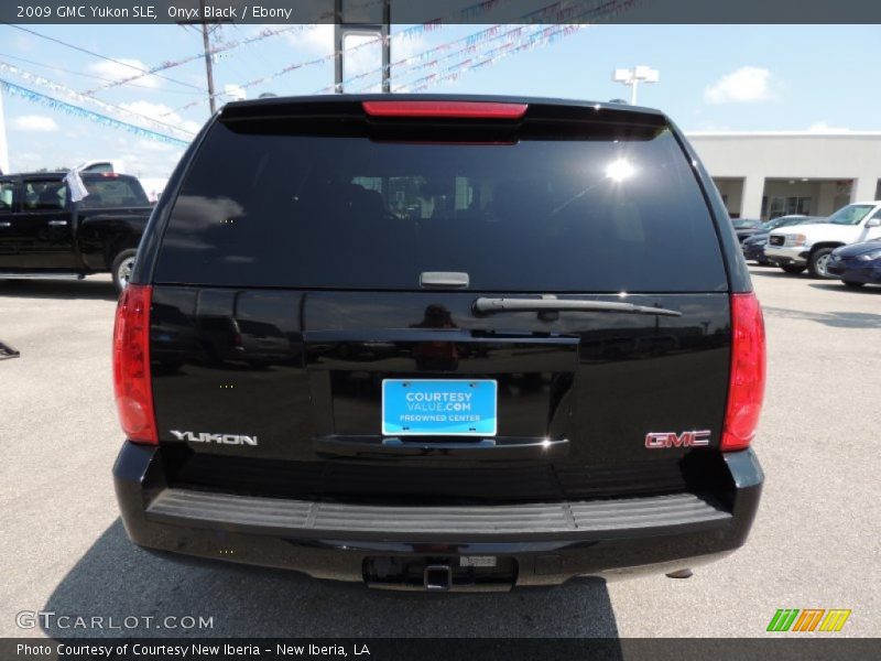 Onyx Black / Ebony 2009 GMC Yukon SLE