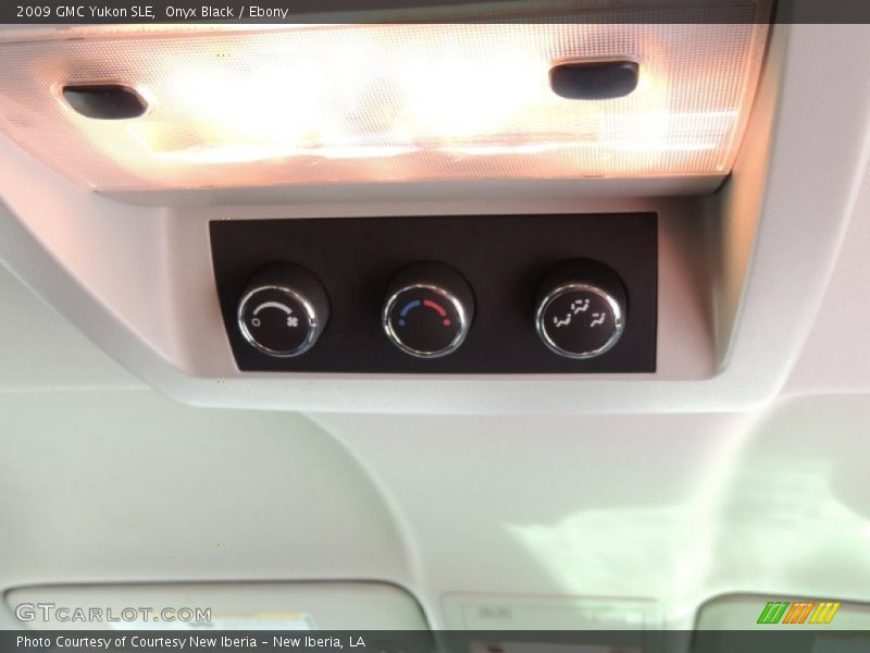 Onyx Black / Ebony 2009 GMC Yukon SLE