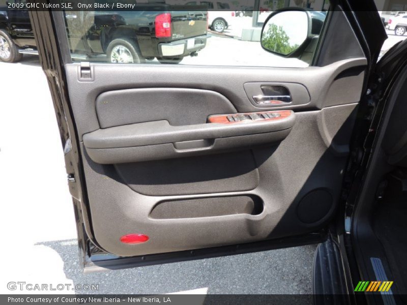Onyx Black / Ebony 2009 GMC Yukon SLE