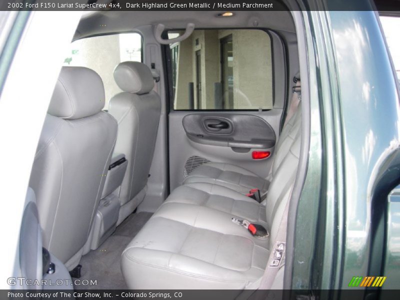 Dark Highland Green Metallic / Medium Parchment 2002 Ford F150 Lariat SuperCrew 4x4