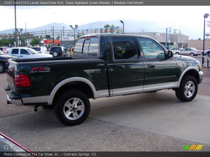 Dark Highland Green Metallic / Medium Parchment 2002 Ford F150 Lariat SuperCrew 4x4