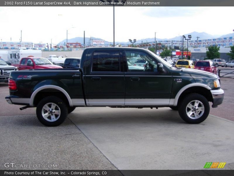 Dark Highland Green Metallic / Medium Parchment 2002 Ford F150 Lariat SuperCrew 4x4