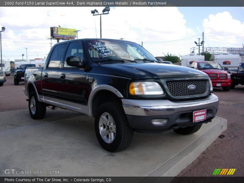 Dark Highland Green Metallic / Medium Parchment 2002 Ford F150 Lariat SuperCrew 4x4