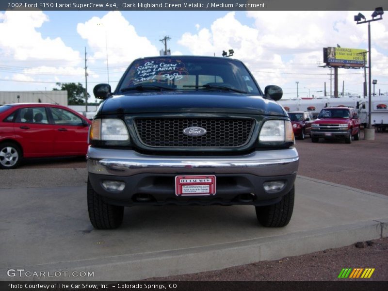Dark Highland Green Metallic / Medium Parchment 2002 Ford F150 Lariat SuperCrew 4x4