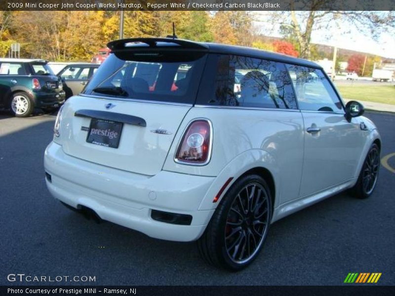 Pepper White / Checkered Carbon Black/Black 2009 Mini Cooper John Cooper Works Hardtop