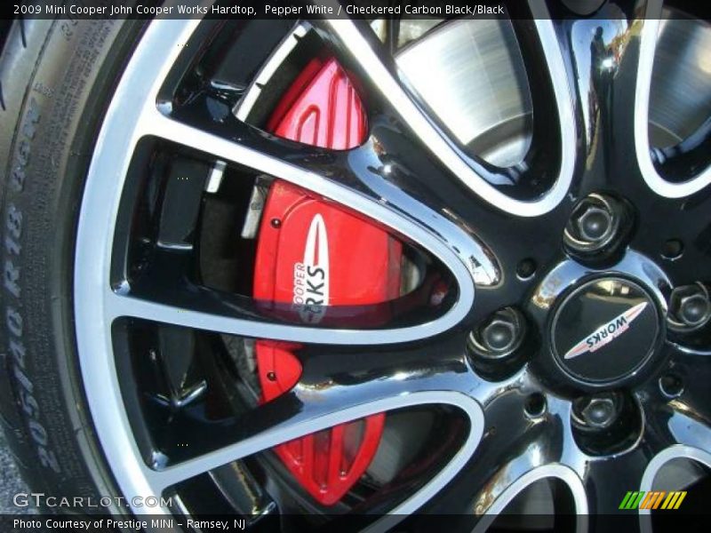 Pepper White / Checkered Carbon Black/Black 2009 Mini Cooper John Cooper Works Hardtop