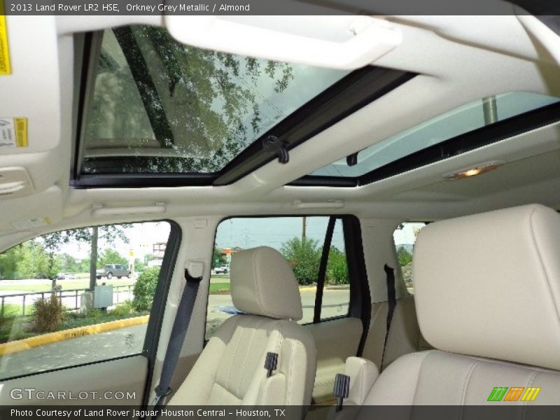 Sunroof of 2013 LR2 HSE