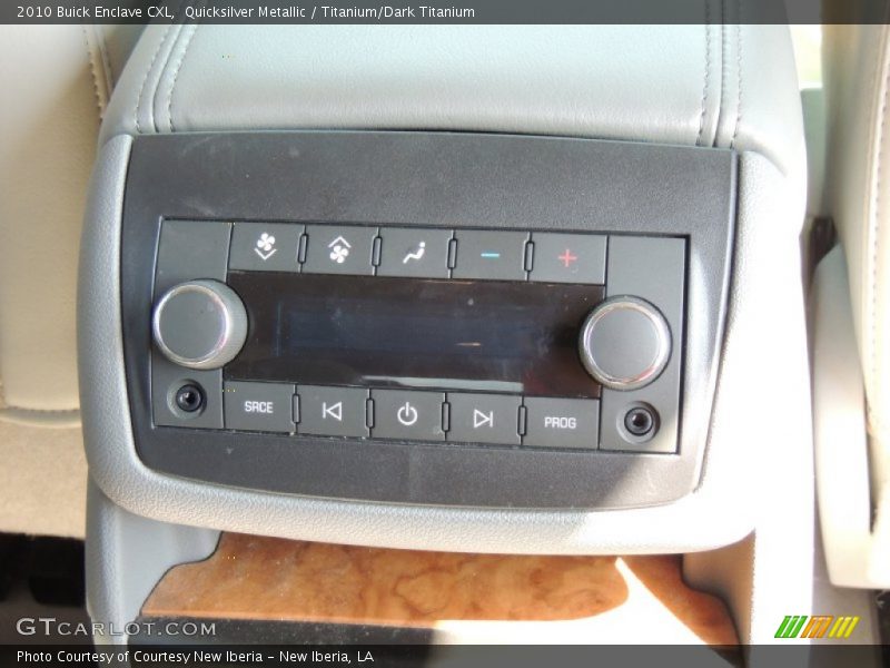 Quicksilver Metallic / Titanium/Dark Titanium 2010 Buick Enclave CXL