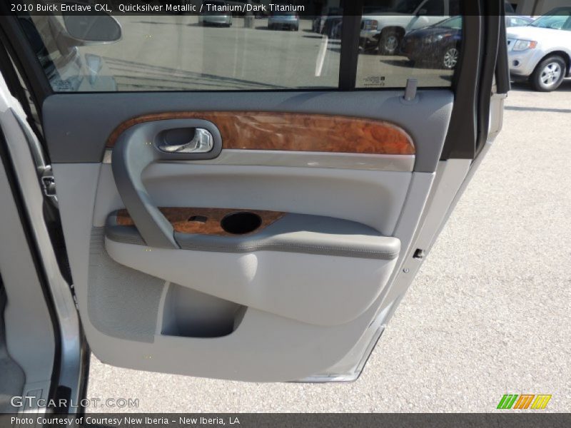 Quicksilver Metallic / Titanium/Dark Titanium 2010 Buick Enclave CXL