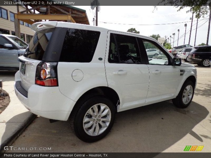 Fuji White / Ebony 2013 Land Rover LR2 2.0