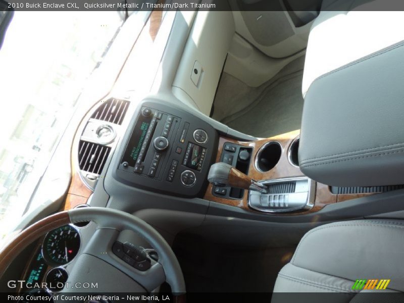 Quicksilver Metallic / Titanium/Dark Titanium 2010 Buick Enclave CXL