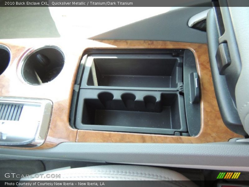 Quicksilver Metallic / Titanium/Dark Titanium 2010 Buick Enclave CXL