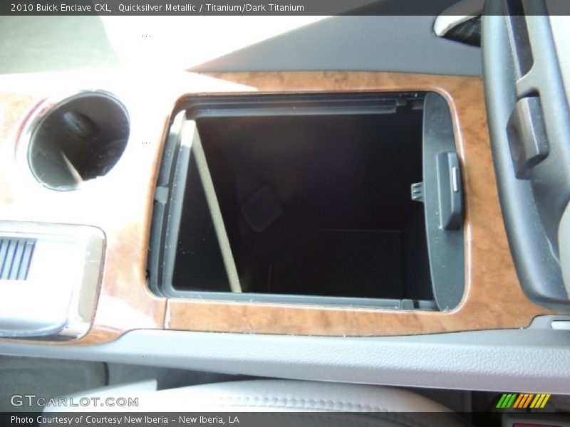 Quicksilver Metallic / Titanium/Dark Titanium 2010 Buick Enclave CXL