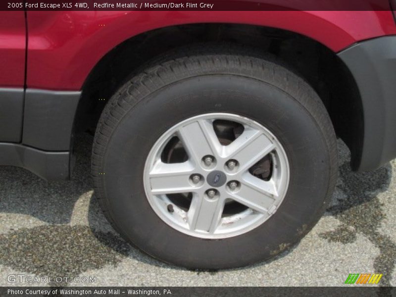 Redfire Metallic / Medium/Dark Flint Grey 2005 Ford Escape XLS 4WD