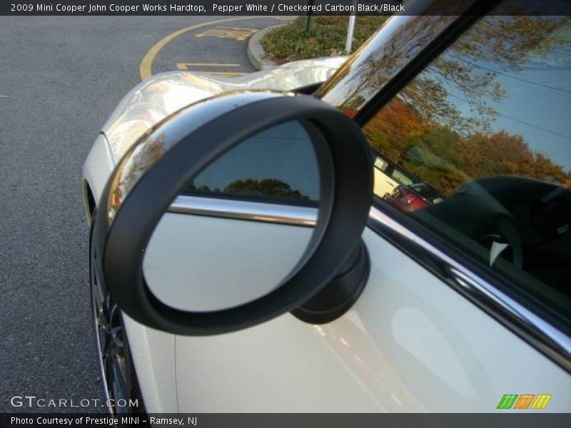 Pepper White / Checkered Carbon Black/Black 2009 Mini Cooper John Cooper Works Hardtop