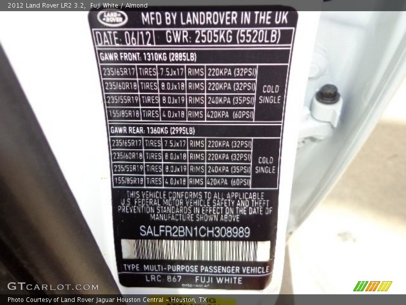 Fuji White / Almond 2012 Land Rover LR2 3.2