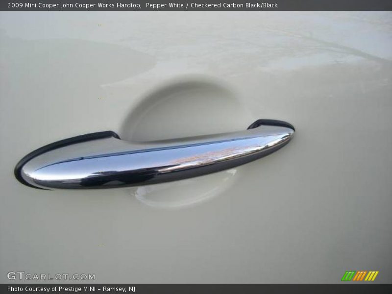 Pepper White / Checkered Carbon Black/Black 2009 Mini Cooper John Cooper Works Hardtop