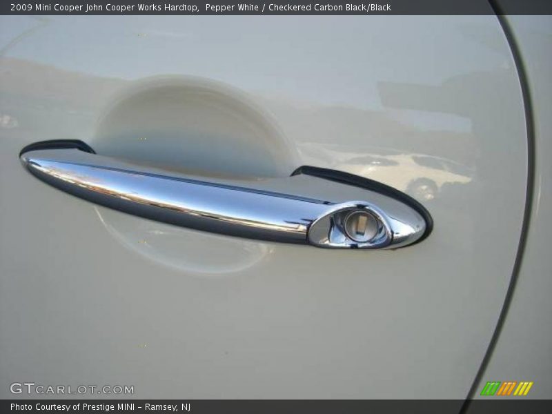 Pepper White / Checkered Carbon Black/Black 2009 Mini Cooper John Cooper Works Hardtop