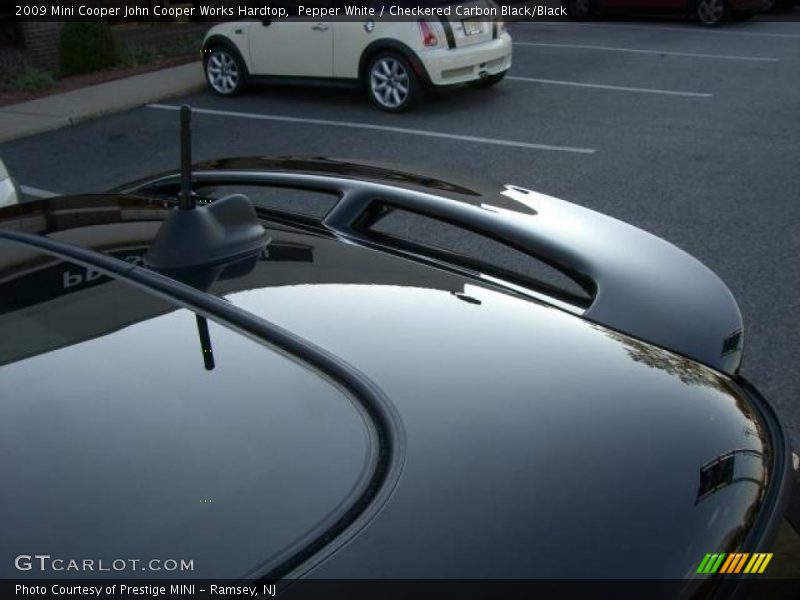 Pepper White / Checkered Carbon Black/Black 2009 Mini Cooper John Cooper Works Hardtop