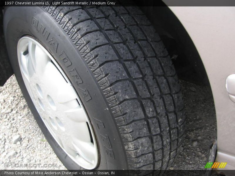 Light Sandrift Metallic / Medium Grey 1997 Chevrolet Lumina LS