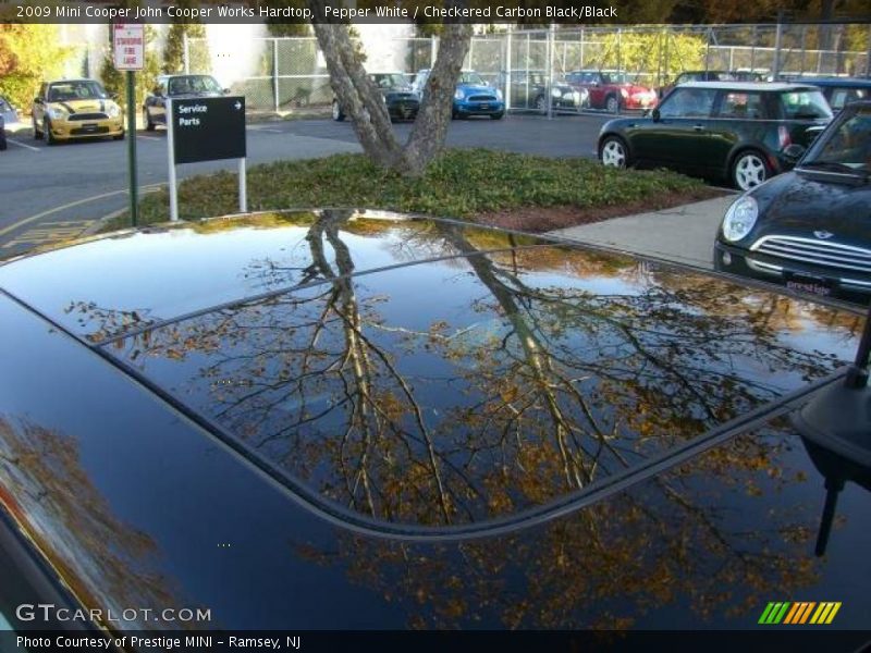 Pepper White / Checkered Carbon Black/Black 2009 Mini Cooper John Cooper Works Hardtop