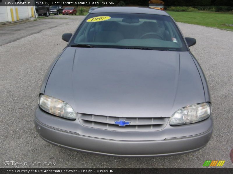 Light Sandrift Metallic / Medium Grey 1997 Chevrolet Lumina LS