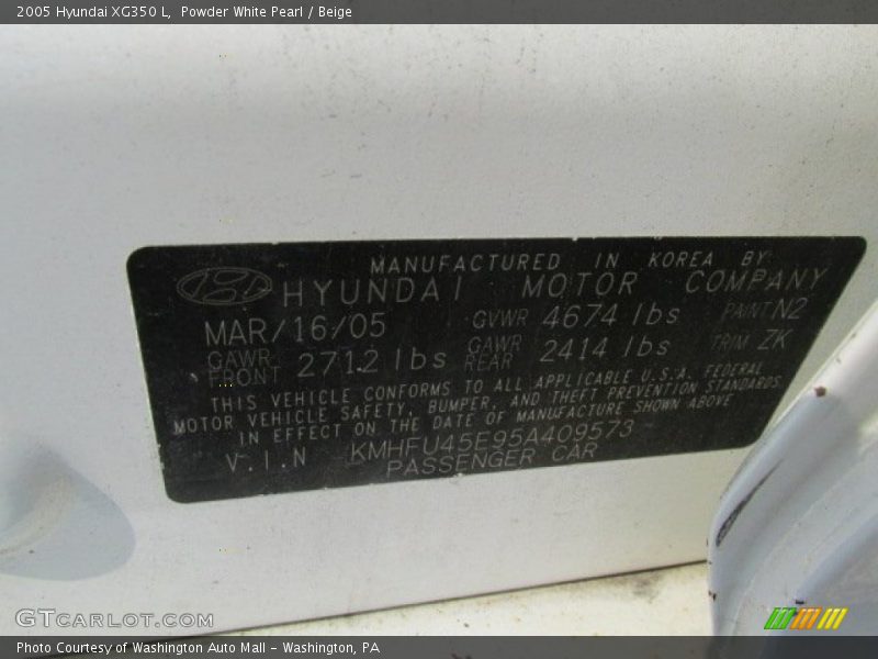 Powder White Pearl / Beige 2005 Hyundai XG350 L