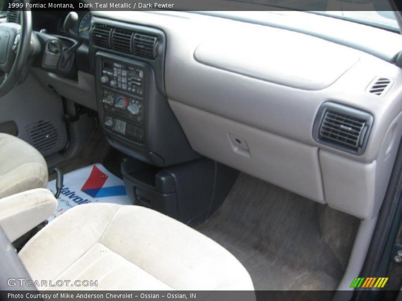 Dashboard of 1999 Montana 