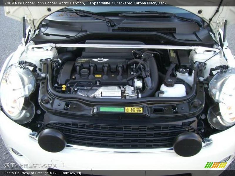 Pepper White / Checkered Carbon Black/Black 2009 Mini Cooper John Cooper Works Hardtop