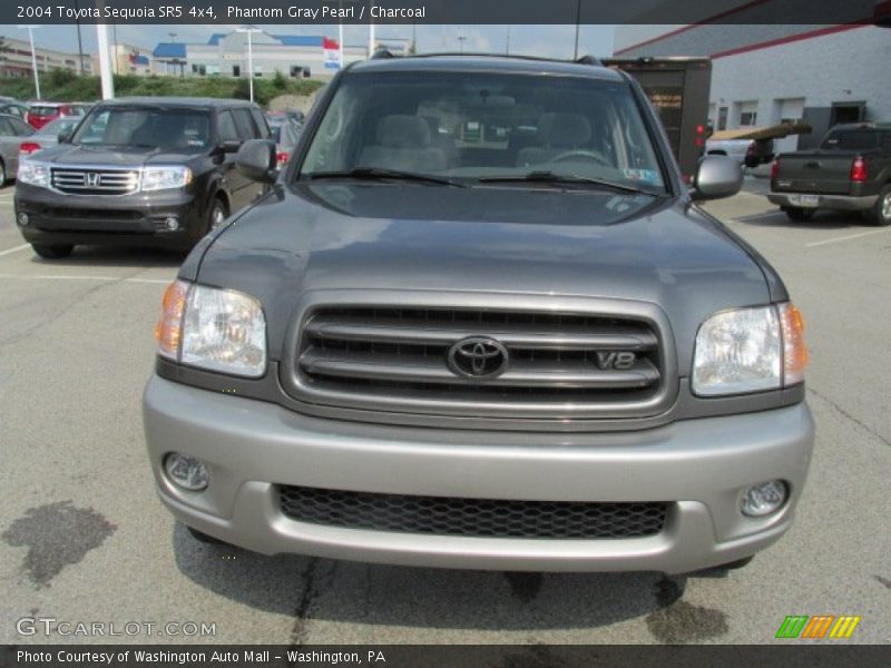 Phantom Gray Pearl / Charcoal 2004 Toyota Sequoia SR5 4x4