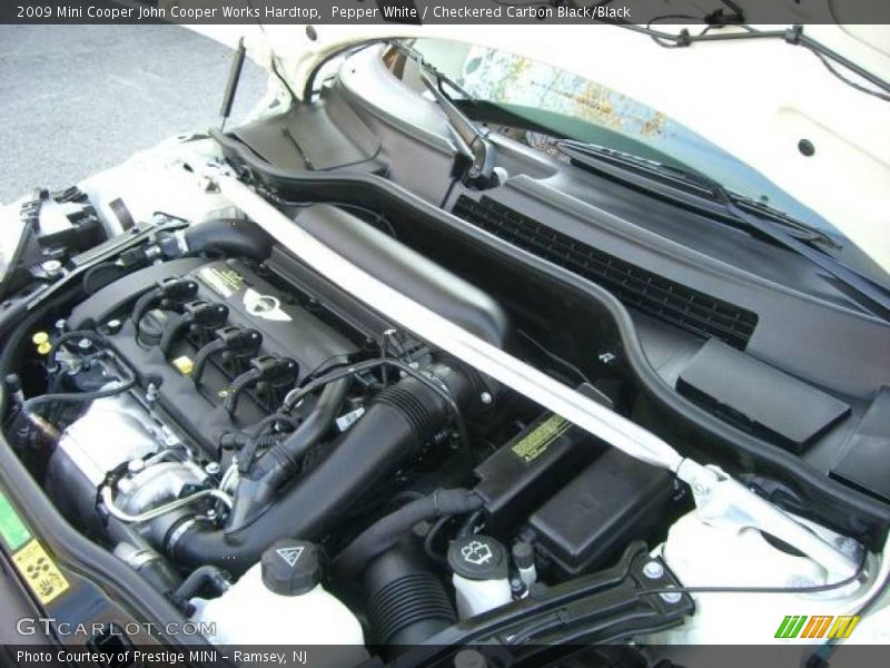 Pepper White / Checkered Carbon Black/Black 2009 Mini Cooper John Cooper Works Hardtop