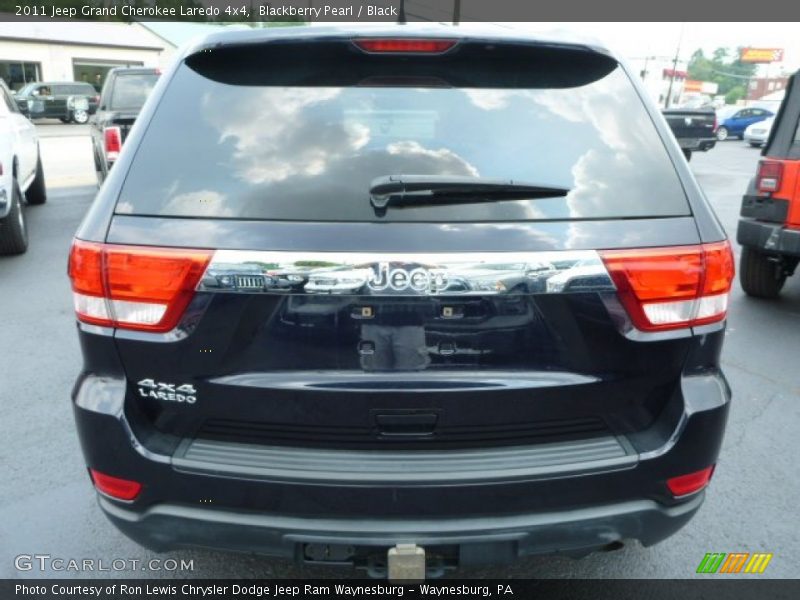 Blackberry Pearl / Black 2011 Jeep Grand Cherokee Laredo 4x4