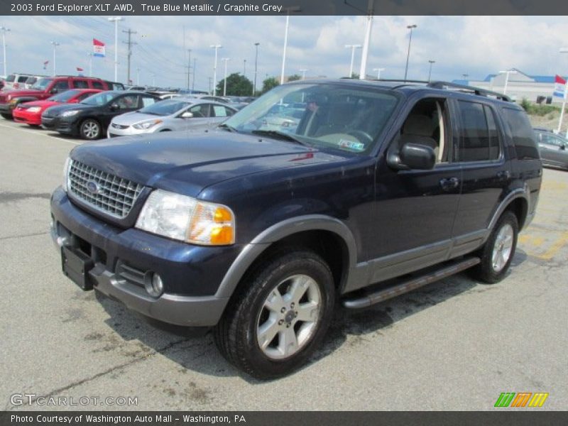 Front 3/4 View of 2003 Explorer XLT AWD