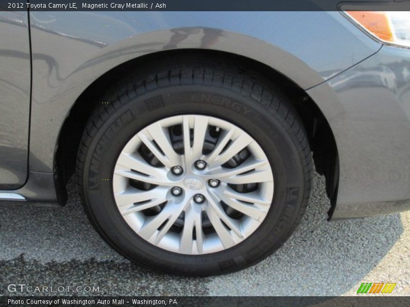 Magnetic Gray Metallic / Ash 2012 Toyota Camry LE