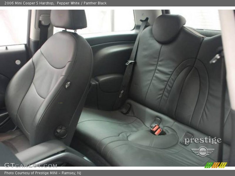 Pepper White / Panther Black 2006 Mini Cooper S Hardtop