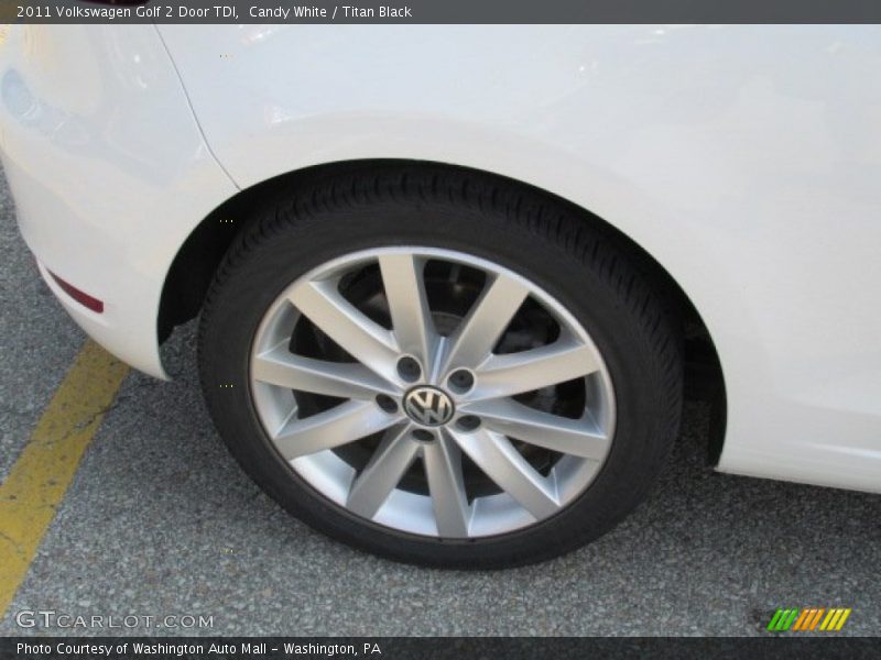Candy White / Titan Black 2011 Volkswagen Golf 2 Door TDI