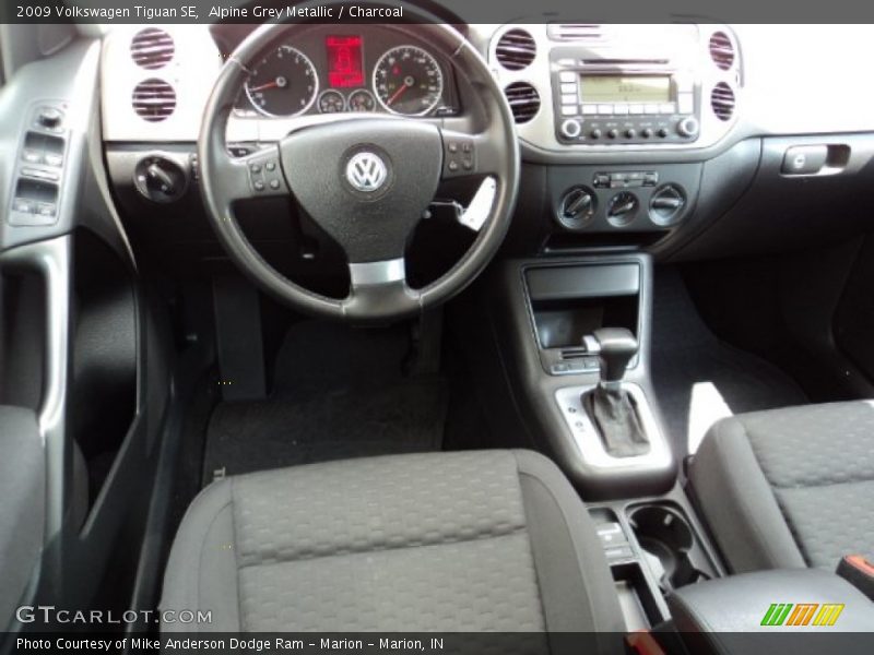 Alpine Grey Metallic / Charcoal 2009 Volkswagen Tiguan SE