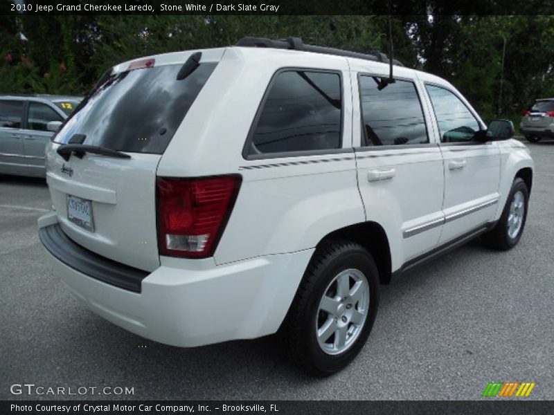 Stone White / Dark Slate Gray 2010 Jeep Grand Cherokee Laredo