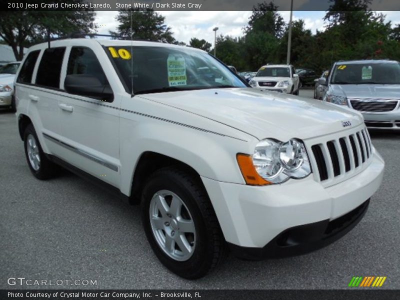 Stone White / Dark Slate Gray 2010 Jeep Grand Cherokee Laredo