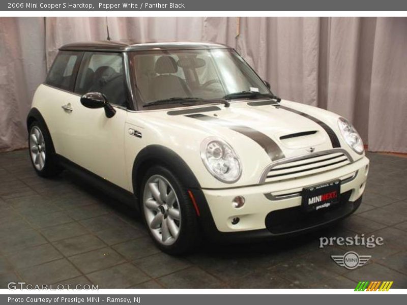 Pepper White / Panther Black 2006 Mini Cooper S Hardtop