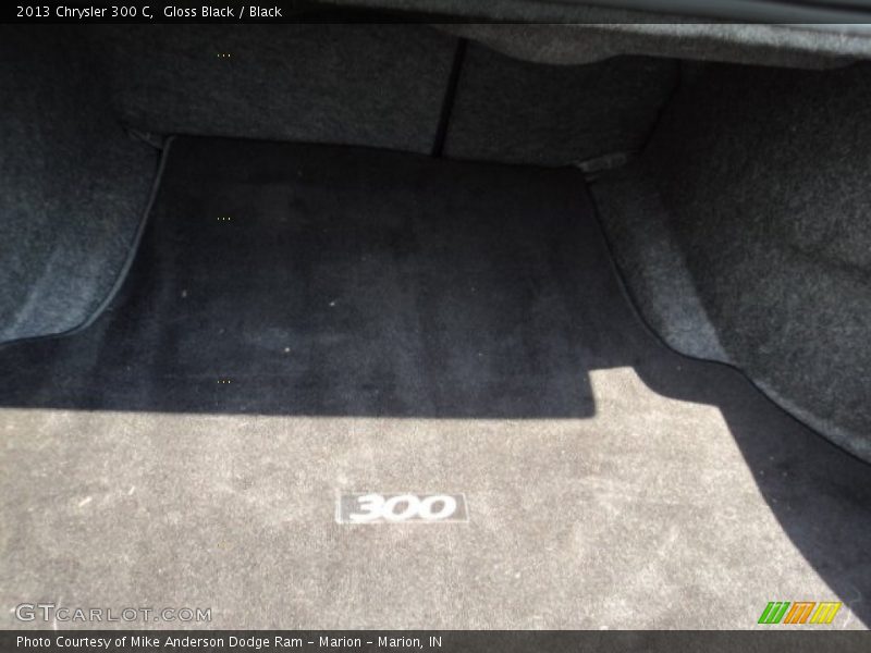 Gloss Black / Black 2013 Chrysler 300 C