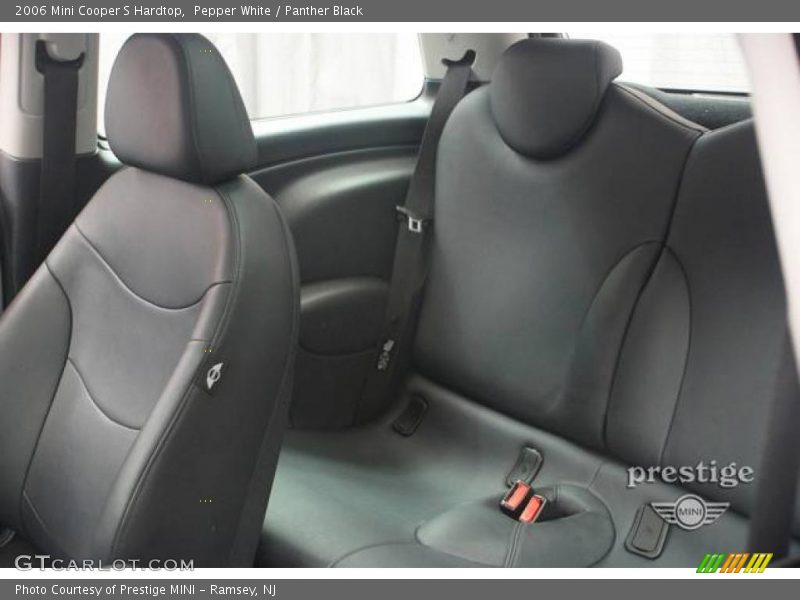Pepper White / Panther Black 2006 Mini Cooper S Hardtop