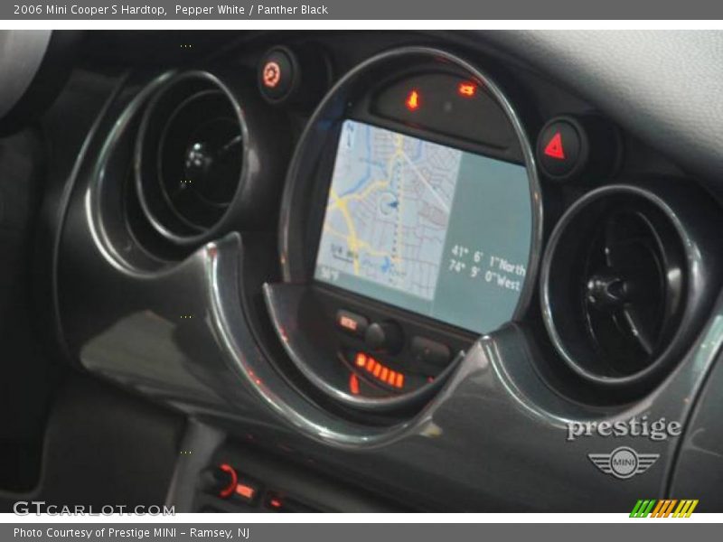 Pepper White / Panther Black 2006 Mini Cooper S Hardtop