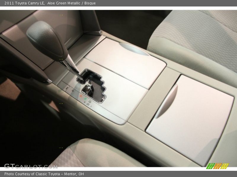 Aloe Green Metallic / Bisque 2011 Toyota Camry LE