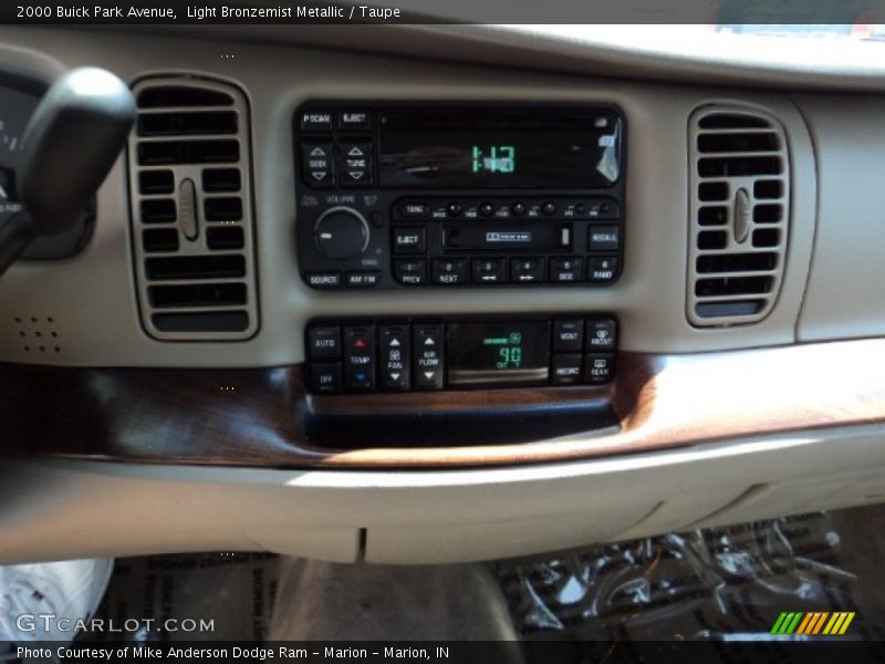 Light Bronzemist Metallic / Taupe 2000 Buick Park Avenue