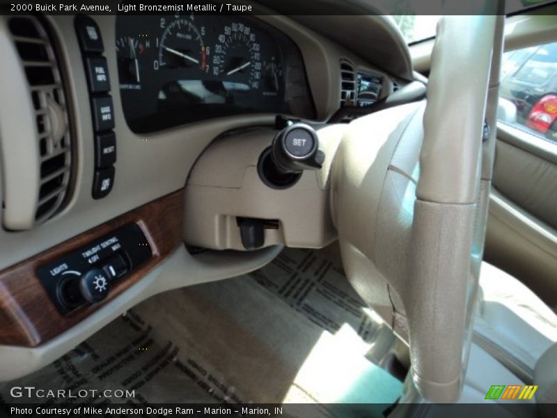 Light Bronzemist Metallic / Taupe 2000 Buick Park Avenue