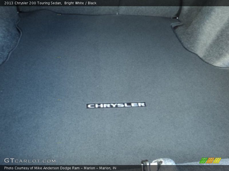 Bright White / Black 2013 Chrysler 200 Touring Sedan